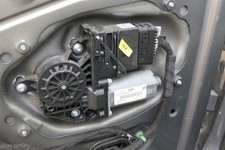 VW Golf 5 ektrischer Fensterheber Motor hinten links 1K4839401E 1K0959703K