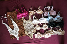 Reife Junge Mädchen BH und