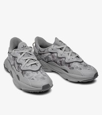 Adidas Ozweego Gr. 45 1/3, UK