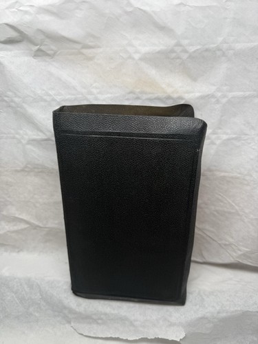 Heilige bibel roter buchstaben - heilige,