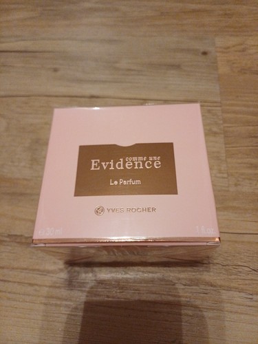 Yves rocher comme - rocher, une