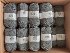 Drops Garnstudio / Merino Extrafine Mix Superwash / Farbe 04 Grau / 1000 Gramm