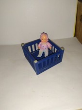 Alter Laufstall+Puppe-ca