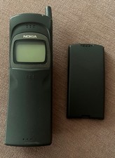 Blackberry Curve 8520 Smartphone und altes Nokia Handy + Ansehen!