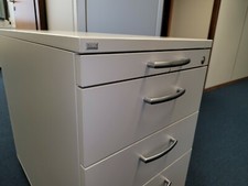 Sedus Standcontainer hellgrau 5 Auszüge