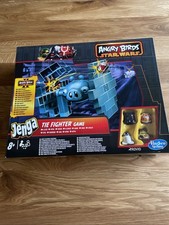 Hasbro: *Jenga* Angry Birds