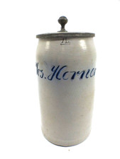 Antiker geritzter Bierkrug