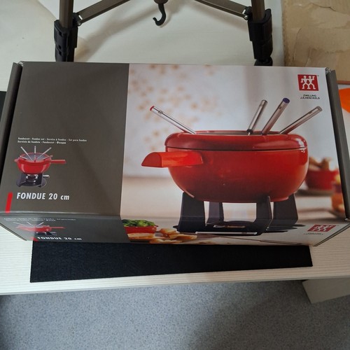 Neues fondue set - fondue-set, in
