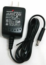 GENUINE TomTom GPS Home 5v AC