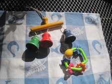 Tiny Love Greifling Baby Spielzeug Holz Anhänger Kinderwagen Mobile Glöckchen