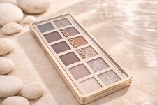 Revolution - The True Icon  -