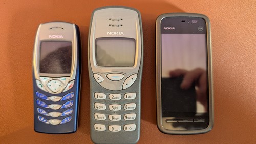 Nokia handys 6100 3210 - /,
