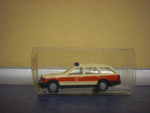 Wiking notarztwagen mercedes - wiking,
