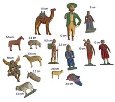 15 antike Krippenfiguren um 1900, zum Herrichten,  Holz geschnitzt (# 18143)