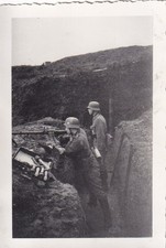 Foto - Soldaten im Graben mit