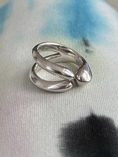 🎀 Tory Burch Wishbone Ring