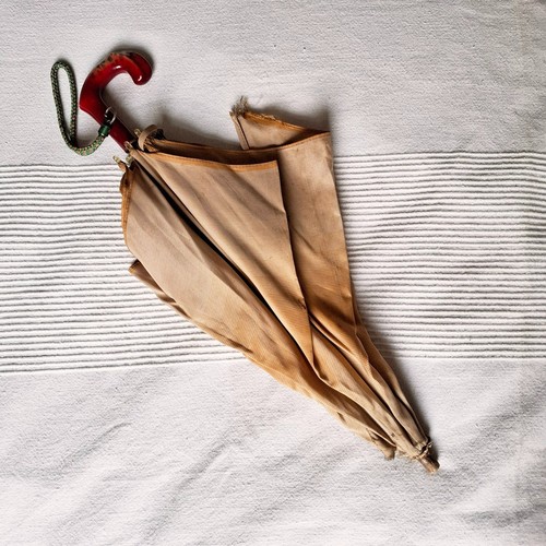 Antiker kleiner parasol - kleiner,