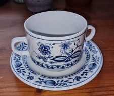 Suppentasse Zwiebelmuster von