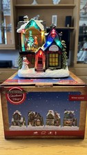 Beleuchtetes haus weihnachten - haus,
