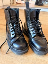 Dr. Martens Boots Black 1460