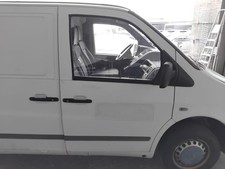 Mercedes Vito 638 Tür vorn rechts Beifahrertür arktikweiss 9147 BJ2003