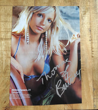 Original Autogramm Britney Spears Magazinseite 30x20cm