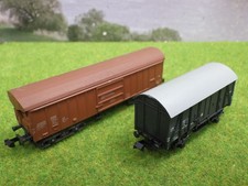 Minitrix etc N Schwenkdachwagen + Ged Güterwagen (VE) C1310