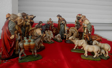 24 Krippenfiguren der Barocken Krippe mit Sockel, 19 cm aus Holz, antik bemalt