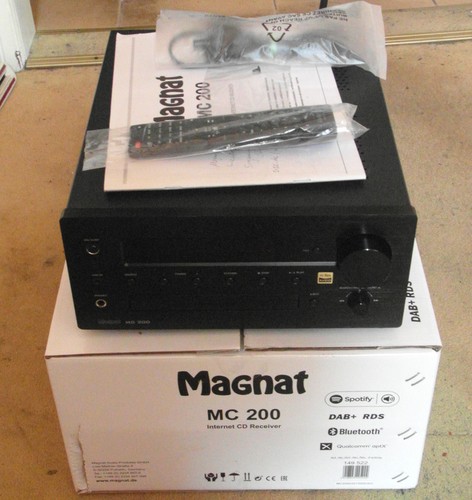 Magnat 200 2 1 stereo - mc,