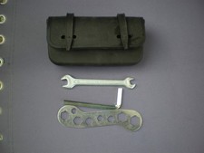 Vintage HERCULES Satteltasche aus Gummi schwarz mit Werkzeug - ca. 70er Jahre -