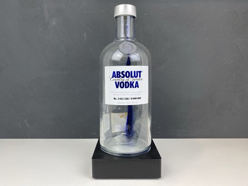 Leer absolut vodka - absolut,
