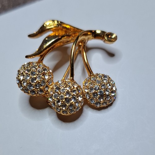 Goldfarbende brosche - goldfarbende,