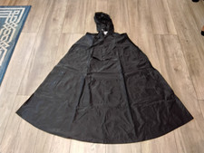 Regenponcho Universalgröße, Farbe schwarz, ungetragen.