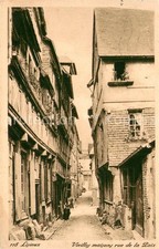 Lisieux Vielles maisons Rue de la Paix