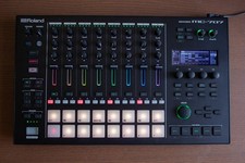 Roland MC-707 Groovebox in OVP