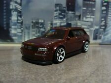 Audi Avant RS2 in Bordeaux Rot