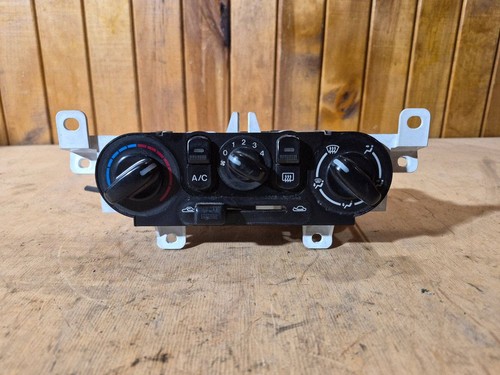 Mazda 323 1998 - , vorne