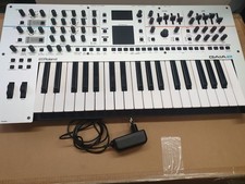 ROLAND GAIA 2 SYNTHESIZER