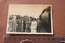 Great old photo - people at