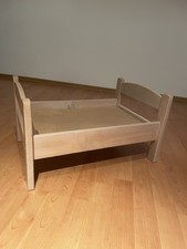 Puppenbett aus Holz (DUKTIG