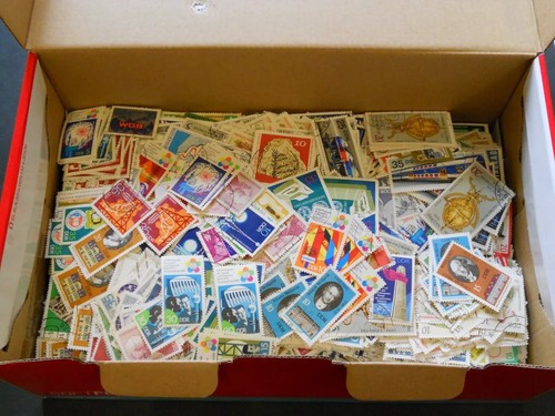 200 briefmarken ddr - 200, papierfrei