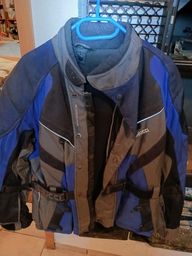 Bikerschutzausrüstung