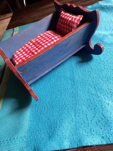 Holz puppenbettchen blau - holz,