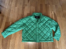 OPUS, HOLISE, grüne kurze