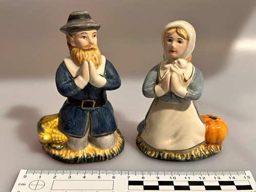 Pilgrim couple salt - pilgrim,