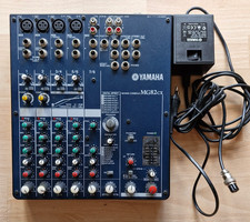 Yamaha MG82CX Mischpult Analog Mixer Digital Effekt gebraucht