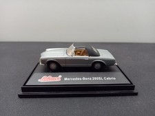 Schuco Mercedes 280 SL W113 geschlossen silber Modellauto 