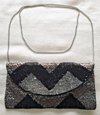 Wunderschöne Abendtasche Kettentasche S.OLIVER, Perlenstickerei, schwarz silber