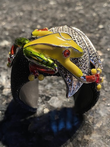 Armreif frosch auf blatt - armreif,