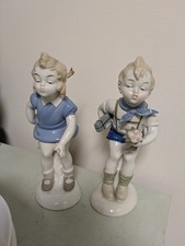 2 x  Porzellan Figur von